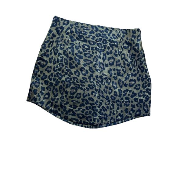 ZARA Women’s Leopard Print Mini Short Skirt Size Small - Picture 1 of 11
